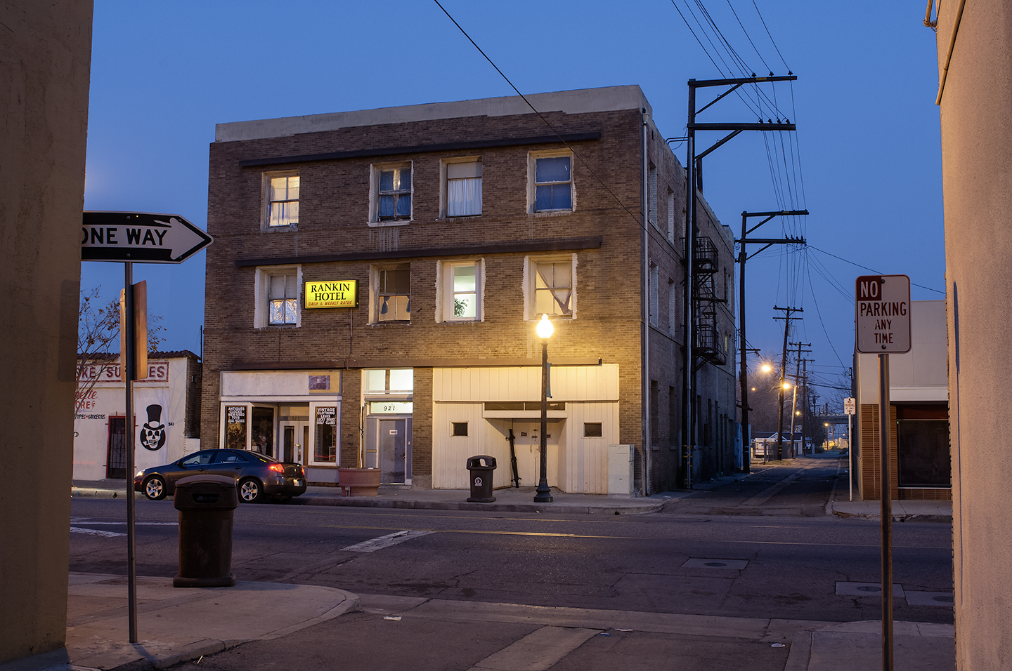 <i>Rankin Hotel</i> &nbsp Bakersfield, CA