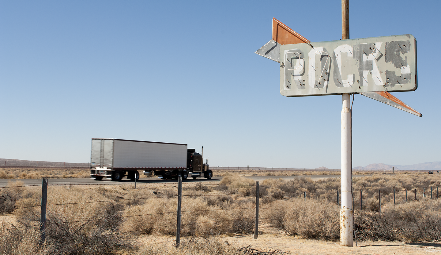 <i>Hwy. 58</i> &nbsp Edwards, CA