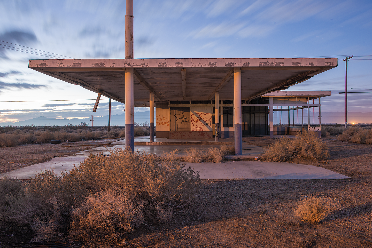 <i>Yermo Rd.</i> &nbsp Yermo, CA