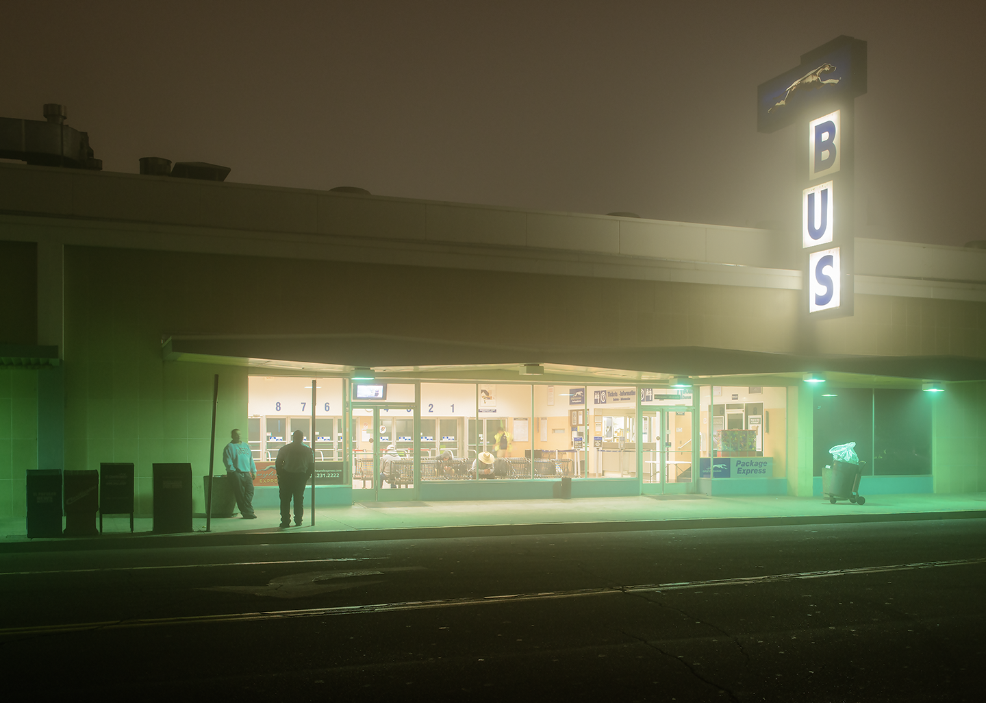 <i>Greyhound</i> &nbsp Bakersfield, CA